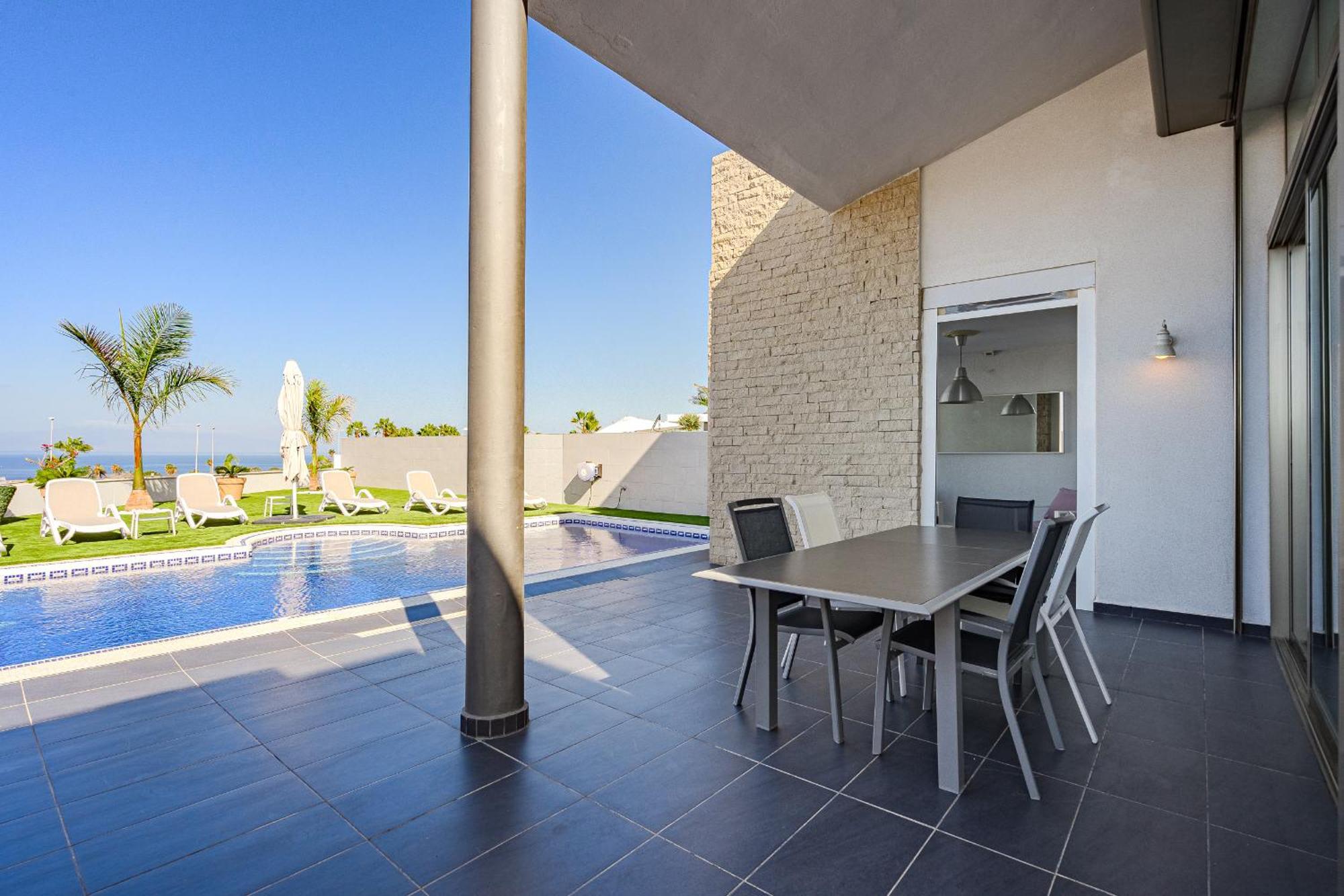 Villa Elisabetta, Luxury Villa With Heated Pool Ocean View In Adeje, Tenerife أذيخي المظهر الخارجي الصورة